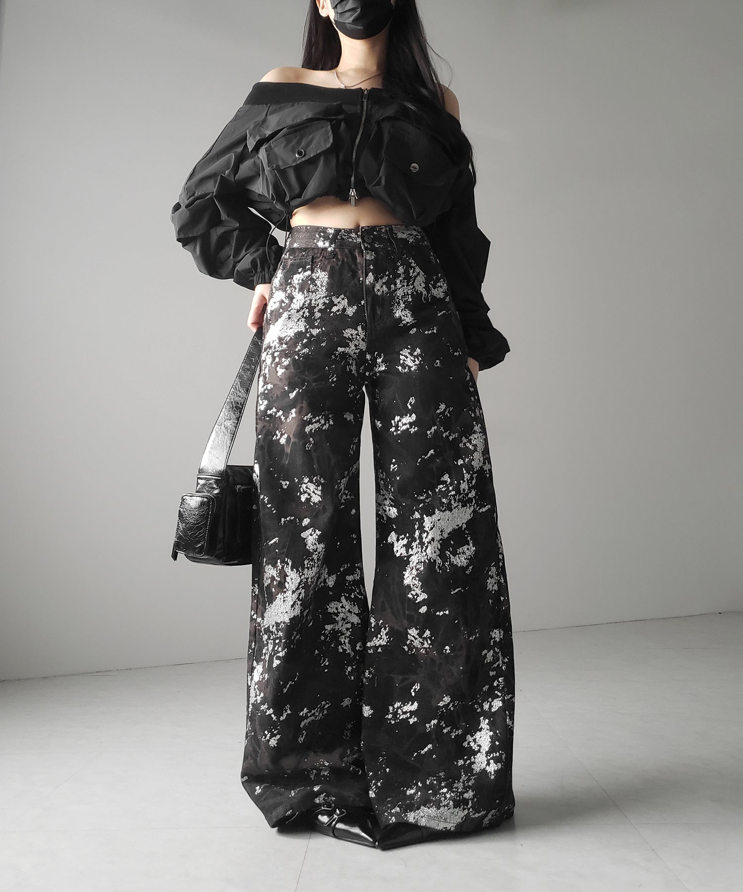 【 ３SIZE 】箔プリントブリーチヴィンテージワイドデニム ／ Foil print bleached vintage wide denim
