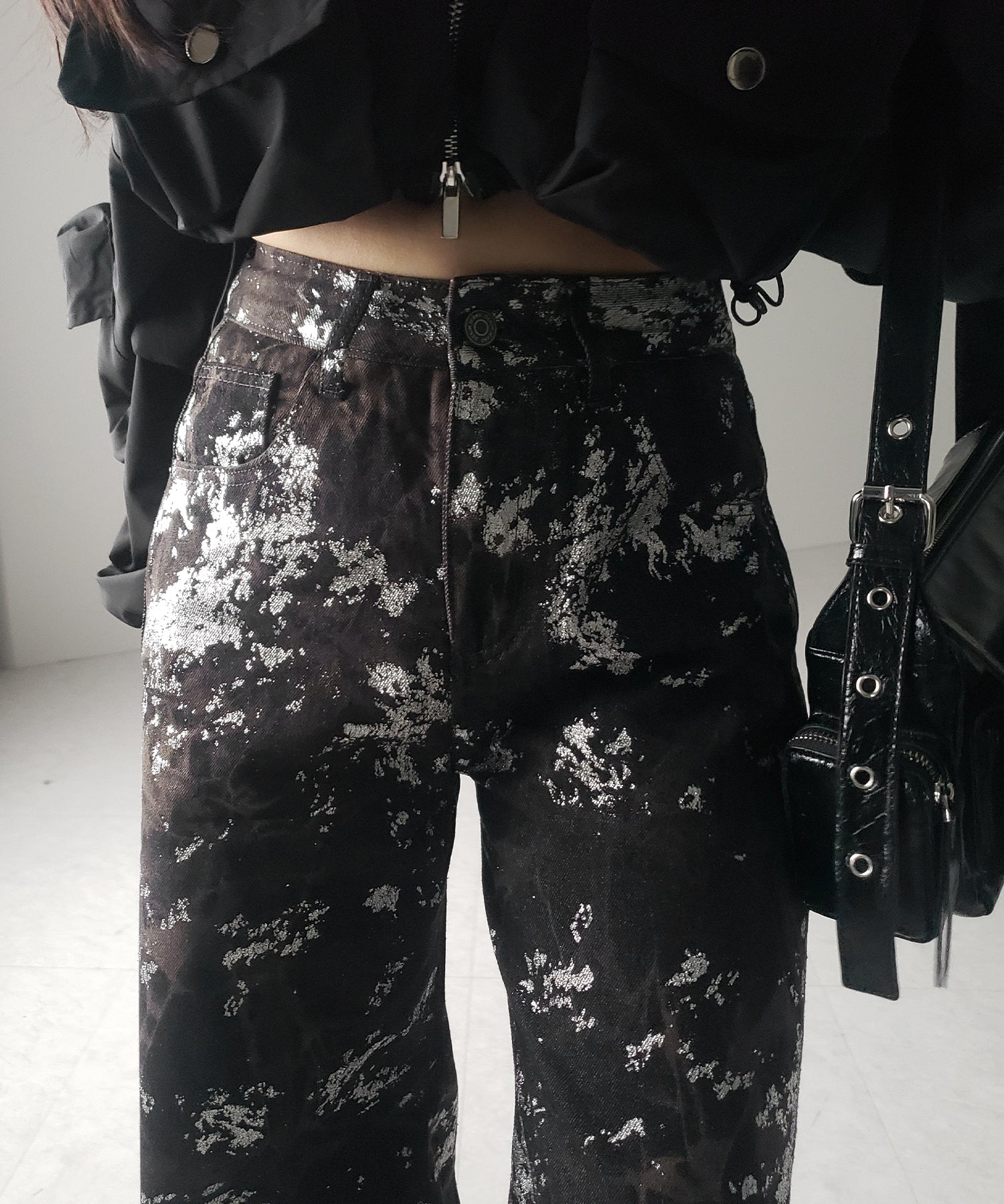 【 ３SIZE 】箔プリントブリーチヴィンテージワイドデニム ／ Foil print bleached vintage wide denim