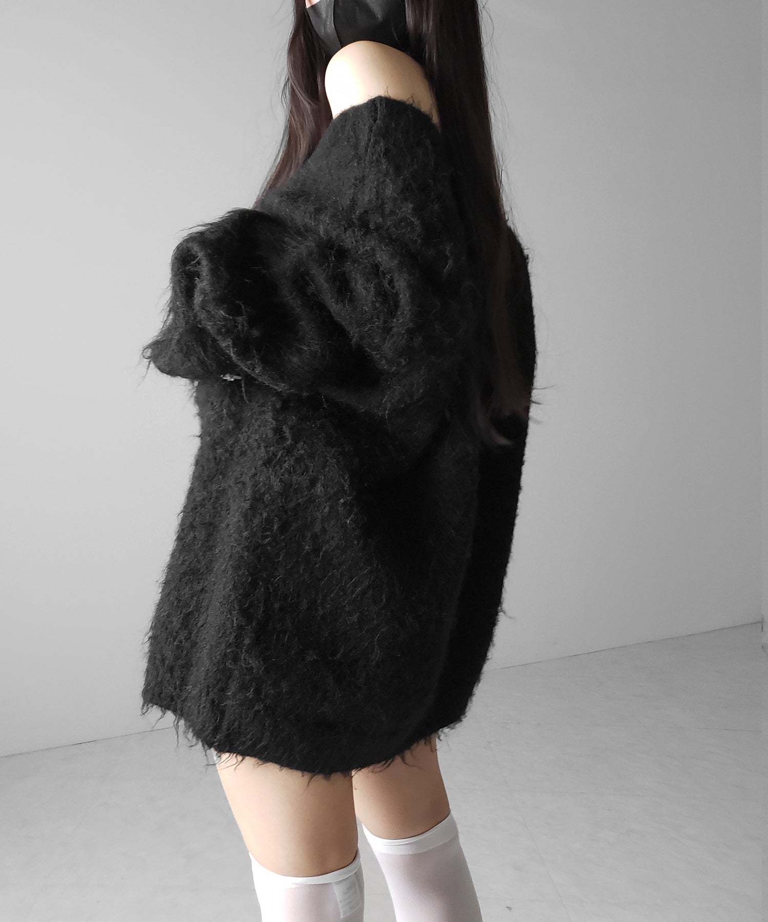 レースアップリボンオーバーシャギーニットカーディガン ／ lace up ribbon over shaggy knit cardigan