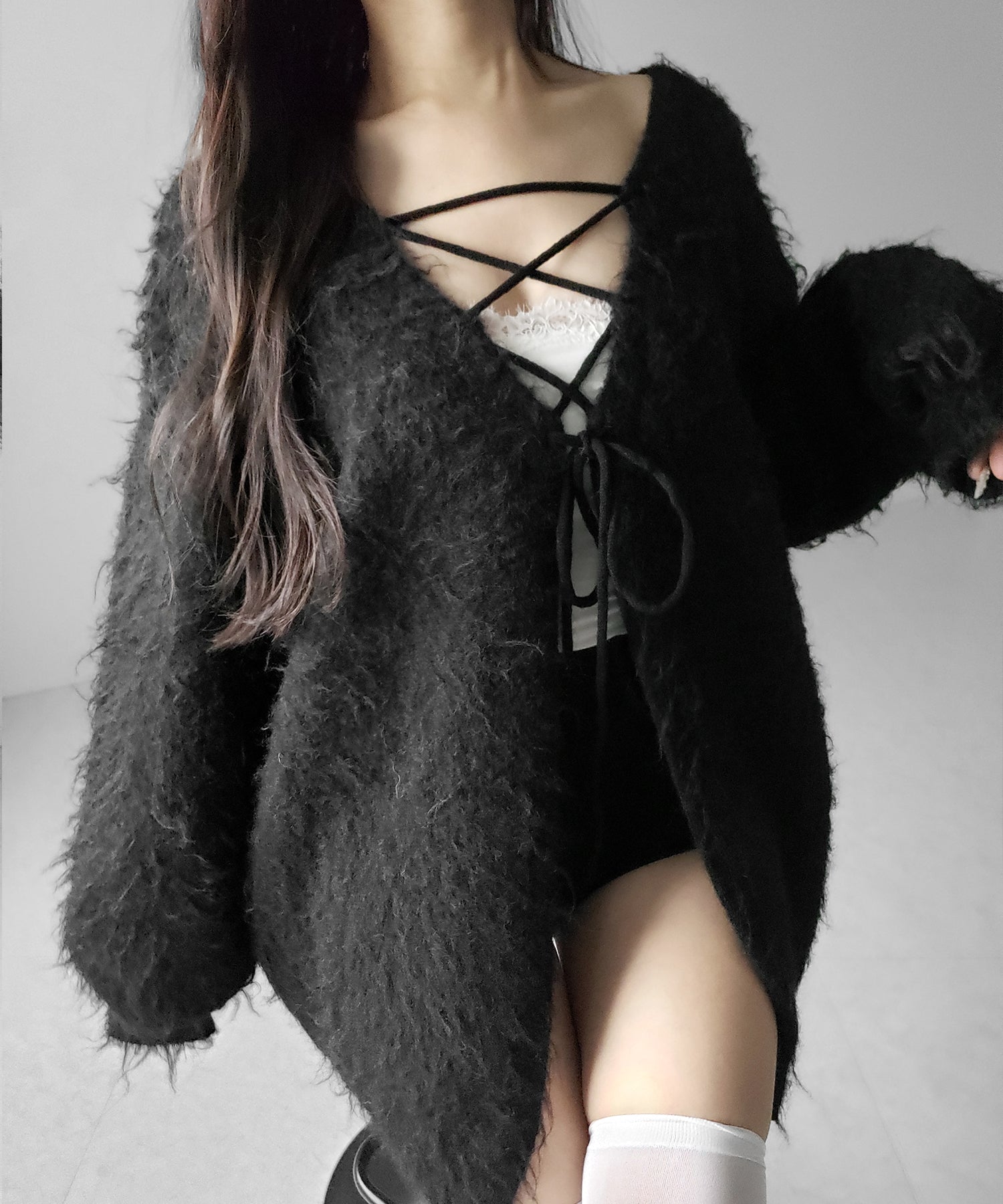 レースアップリボンオーバーシャギーニットカーディガン ／ lace up ribbon over shaggy knit cardigan