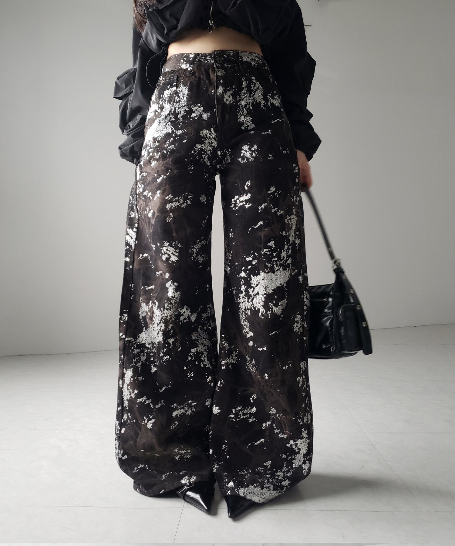 【 ３SIZE 】箔プリントブリーチヴィンテージワイドデニム ／ Foil print bleached vintage wide denim
