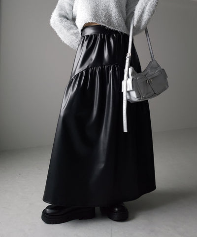 【 ２color 】メタリックフェイクレザーギャザーフレアスカート ／ metallic fake leather gather flare skirt