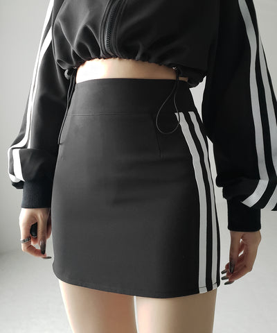 【 セットアップ着用可能 】サイドラインハイウエストミニスカート ／ sideline high waist mini skirt