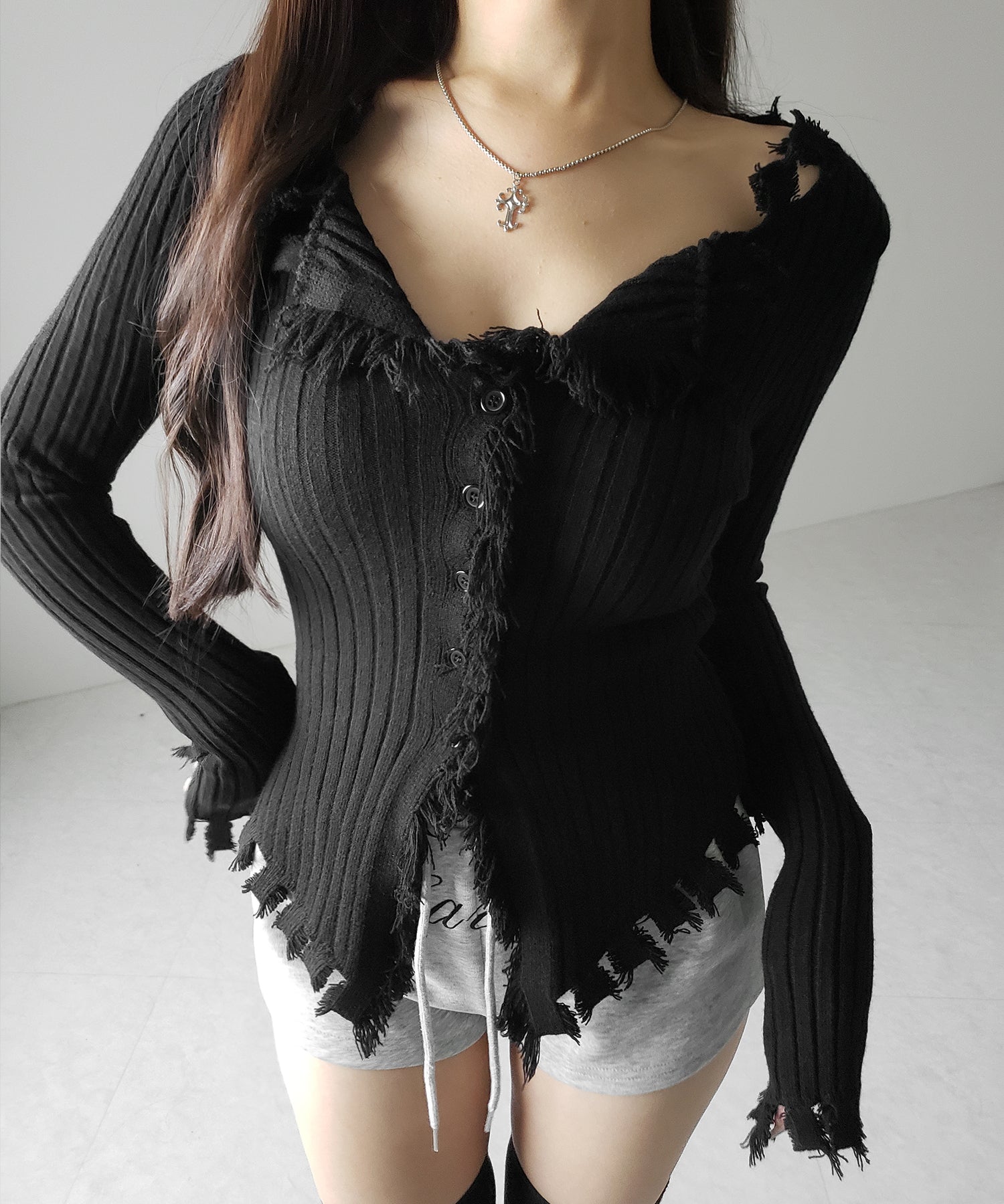 ダメージフリンジリブニットスリムカーディガン ／ damage fringe rib knit slim cardigan