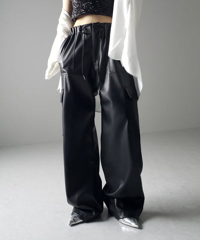 【 ４size／２color 】２WAY フェイクレザーワイドカーゴパンツ