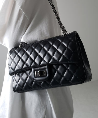 【 ２color 】キルティングチェーンスクエアショルダーバッグ ／ quilting chain square shoulder bag