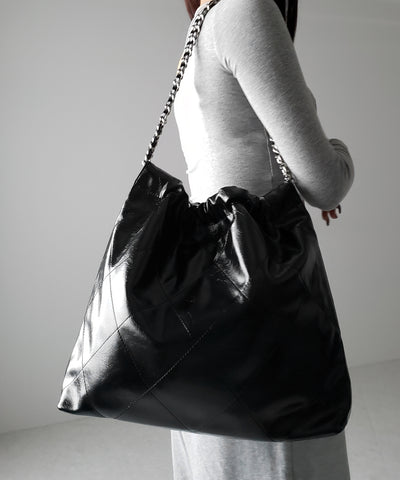 【 ２color 】キルティングチェーントートショルダーバッグ ／ quilting chain tote shoulder bag