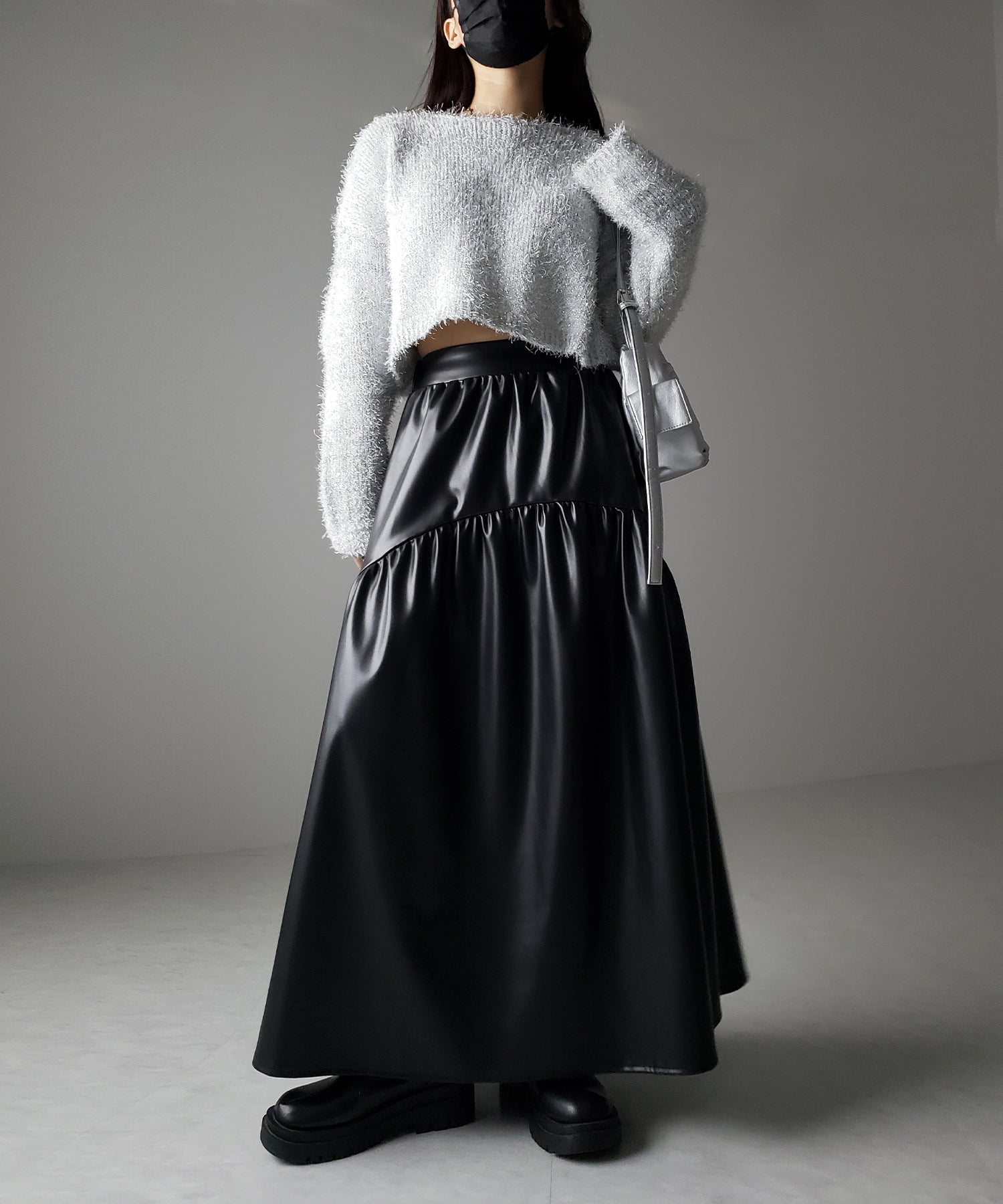 【 ２color 】メタリックフェイクレザーギャザーフレアスカート ／ metallic fake leather gather flare skirt