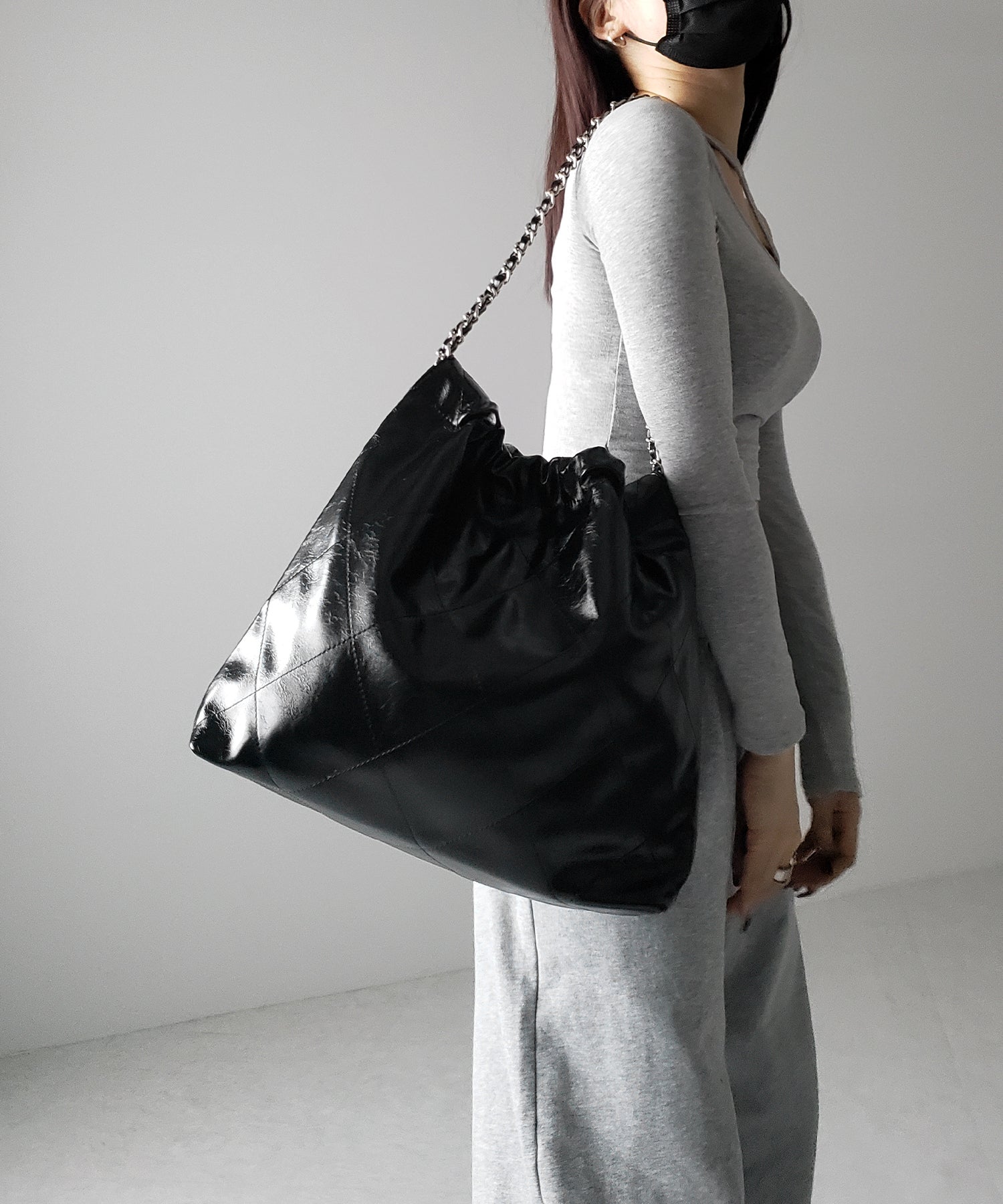 【 ２color 】キルティングチェーントートショルダーバッグ ／ quilting chain tote shoulder bag
