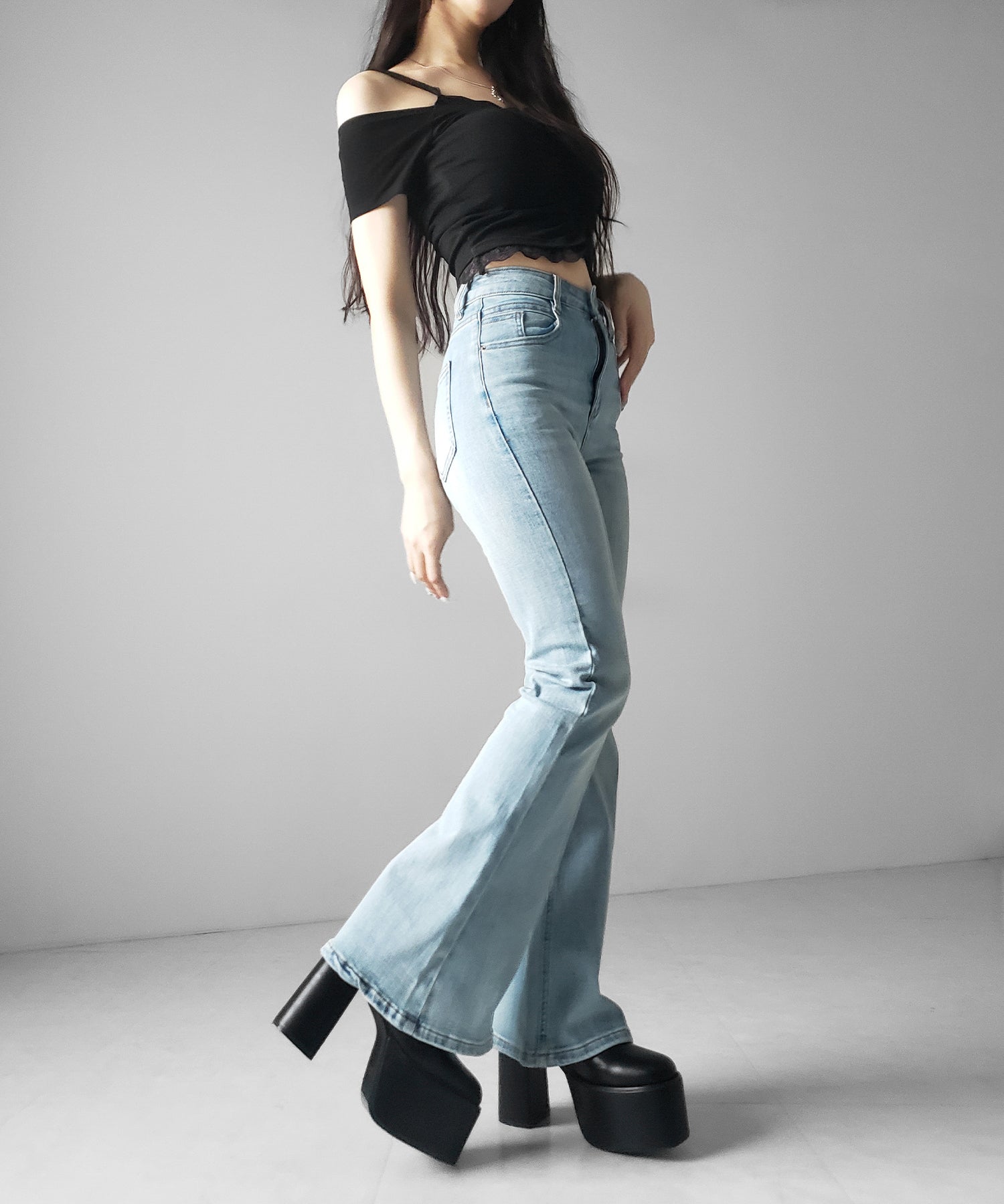 【４size 】美脚ハイウエストストレッチフレアデニム ／ slim leg High waist stretch flare denim