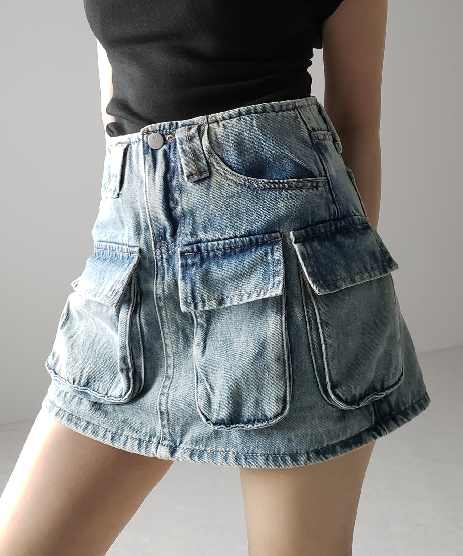 ３ポケットカーゴデニムミニスカートパンツ ／ 3-pocket cargo denim mini skirt pants
