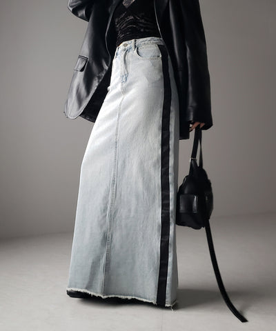 サイドラインバックスリットウォッシュデニムロングスカート ／ Sideline back slit washed denim long skirt