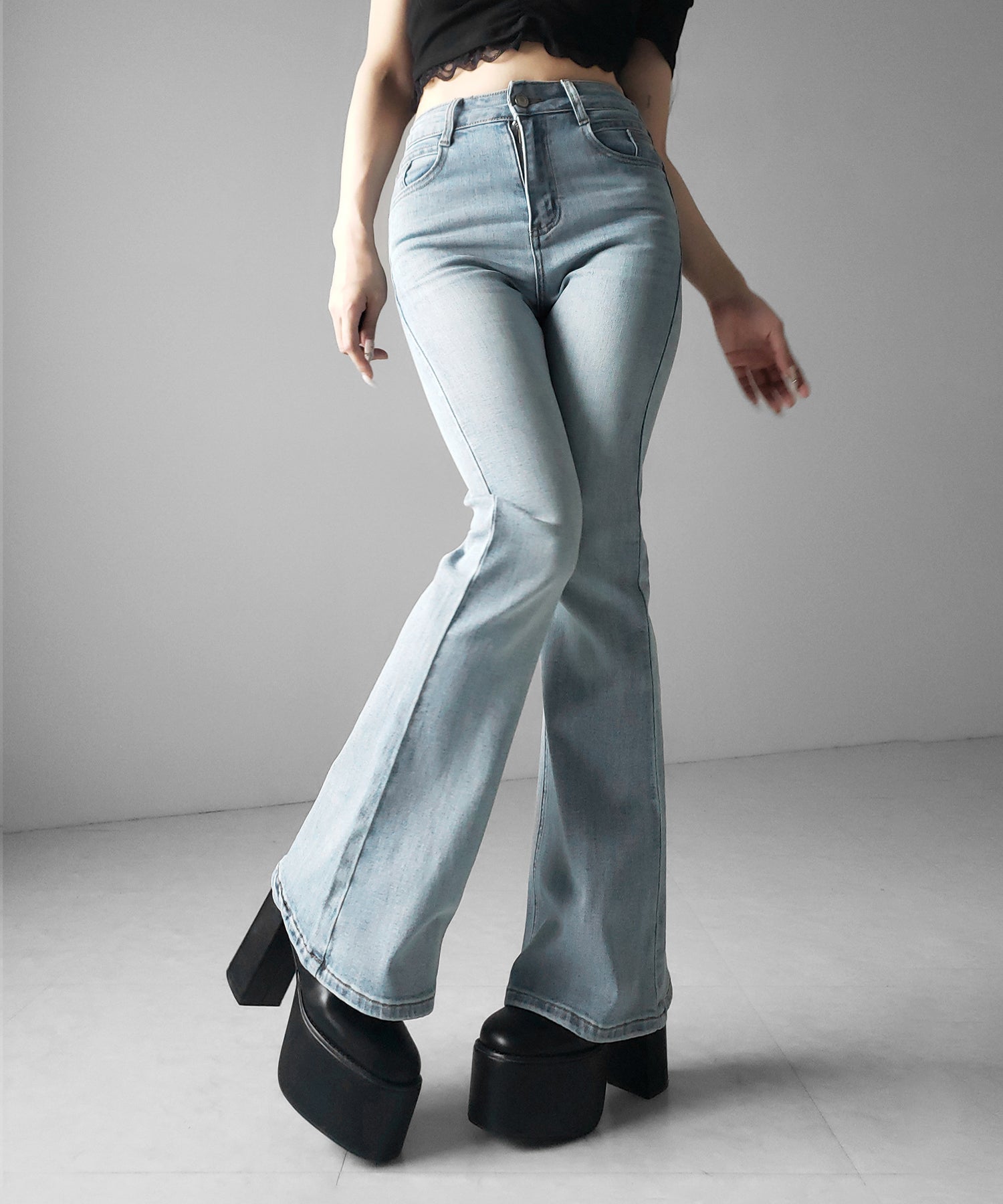 【４size 】美脚ハイウエストストレッチフレアデニム ／ slim leg High waist stretch flare denim