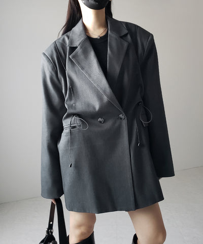 オーバーショルダードロストビッグテーラードジャケット ／ over shoulder drawstring big tailored jacket