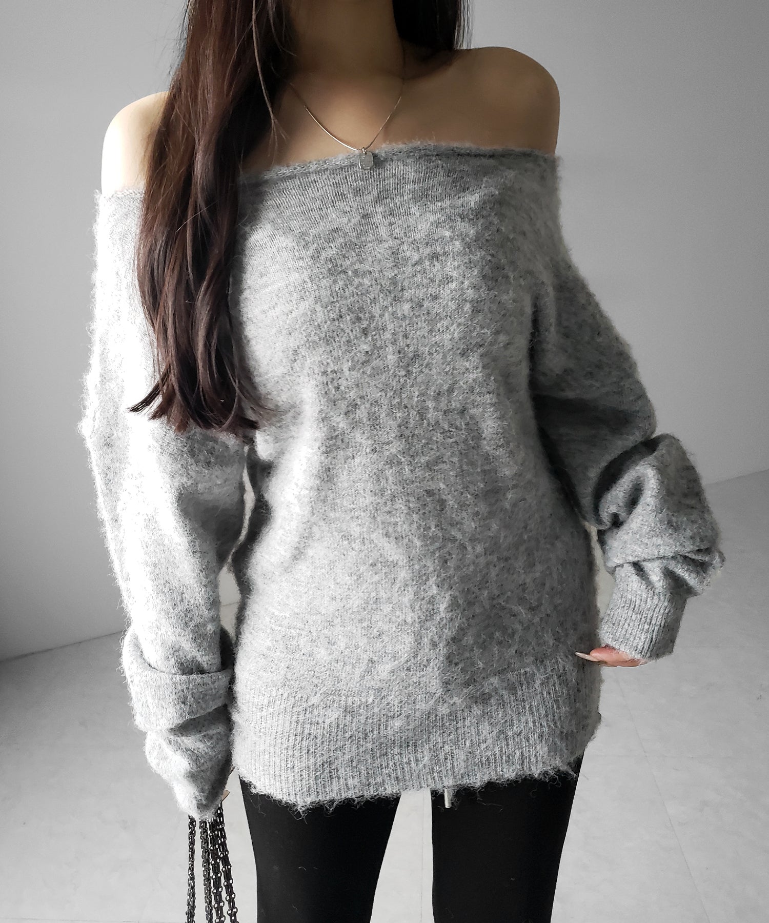 オフショルダーレディニットミニワンピース ／ off shoulder lady knit mini onepiece