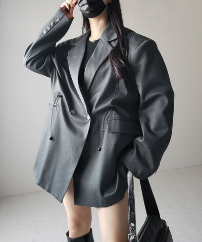 オーバーショルダードロストビッグテーラードジャケット ／ over shoulder drawstring big tailored jacket