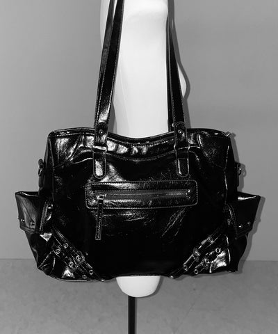 【 ショルダーストラップ付き２WAY 】ベルトデザインスタッズポケットヴィンテージショルダーバッグ ／ ( ２WAY ) belt design studs pocket vintage shoulder bag