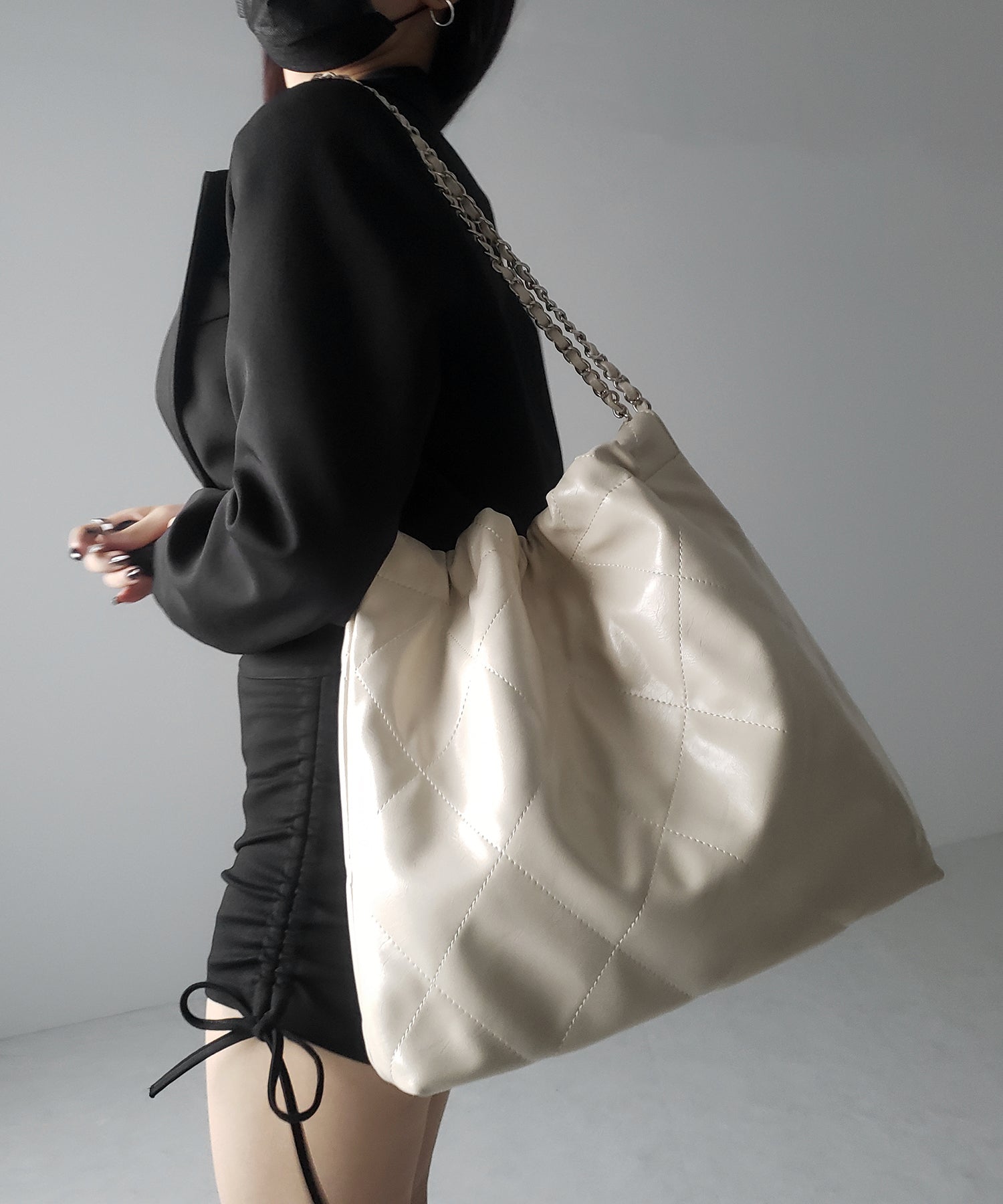 【 ２color 】キルティングチェーントートショルダーバッグ ／ quilting chain tote shoulder bag