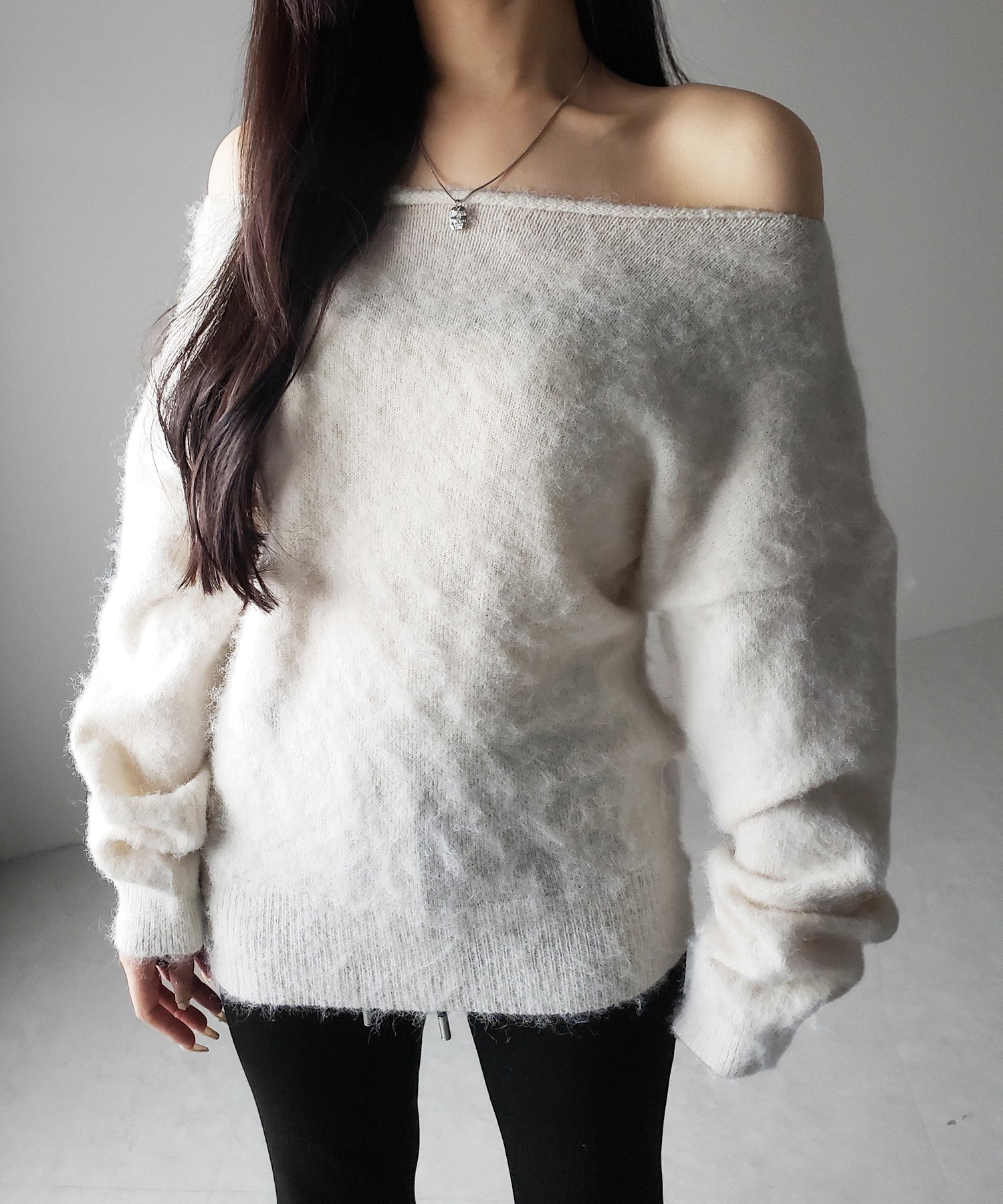 オフショルダーレディニットミニワンピース ／ off shoulder lady knit mini onepiece