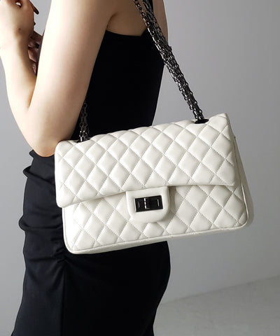 【 ２color 】キルティングチェーンスクエアショルダーバッグ ／ quilting chain square shoulder bag