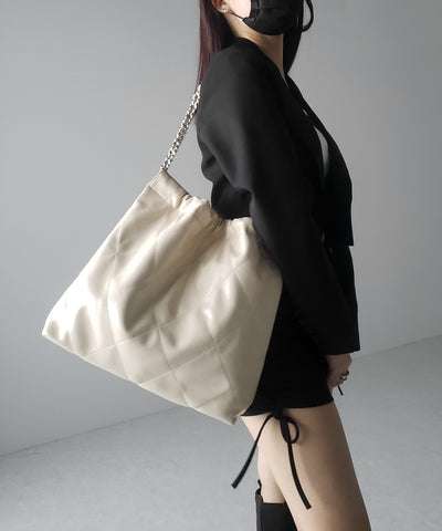 【 ２color 】キルティングチェーントートショルダーバッグ ／ quilting chain tote shoulder bag