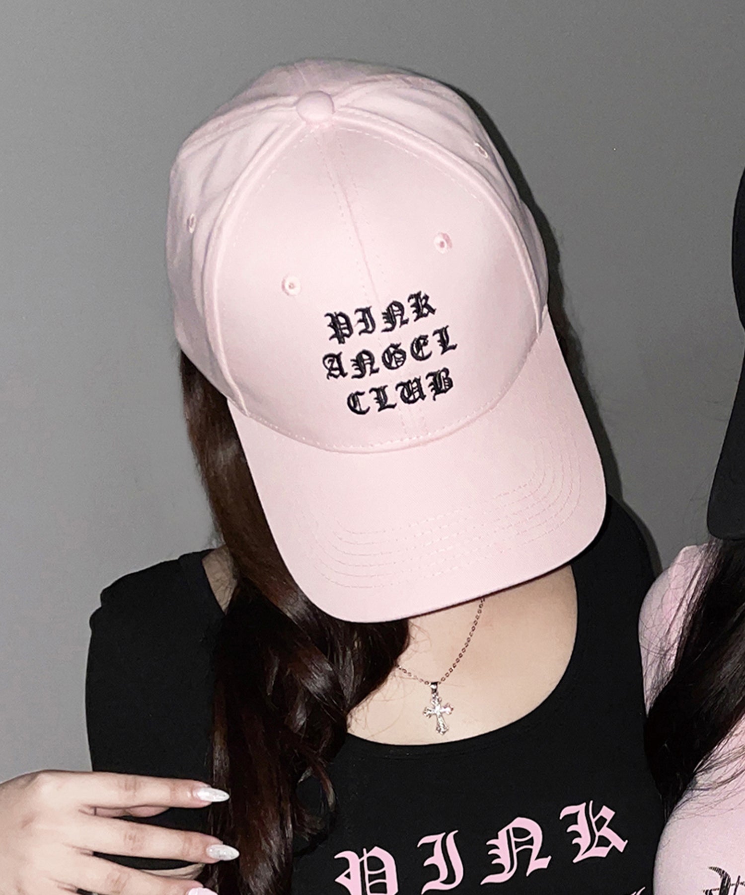 【 PINK ANGEL CLUB 】 GRUNGE LOGO embroidery CAP ／ グランジロゴ刺繍キャップ