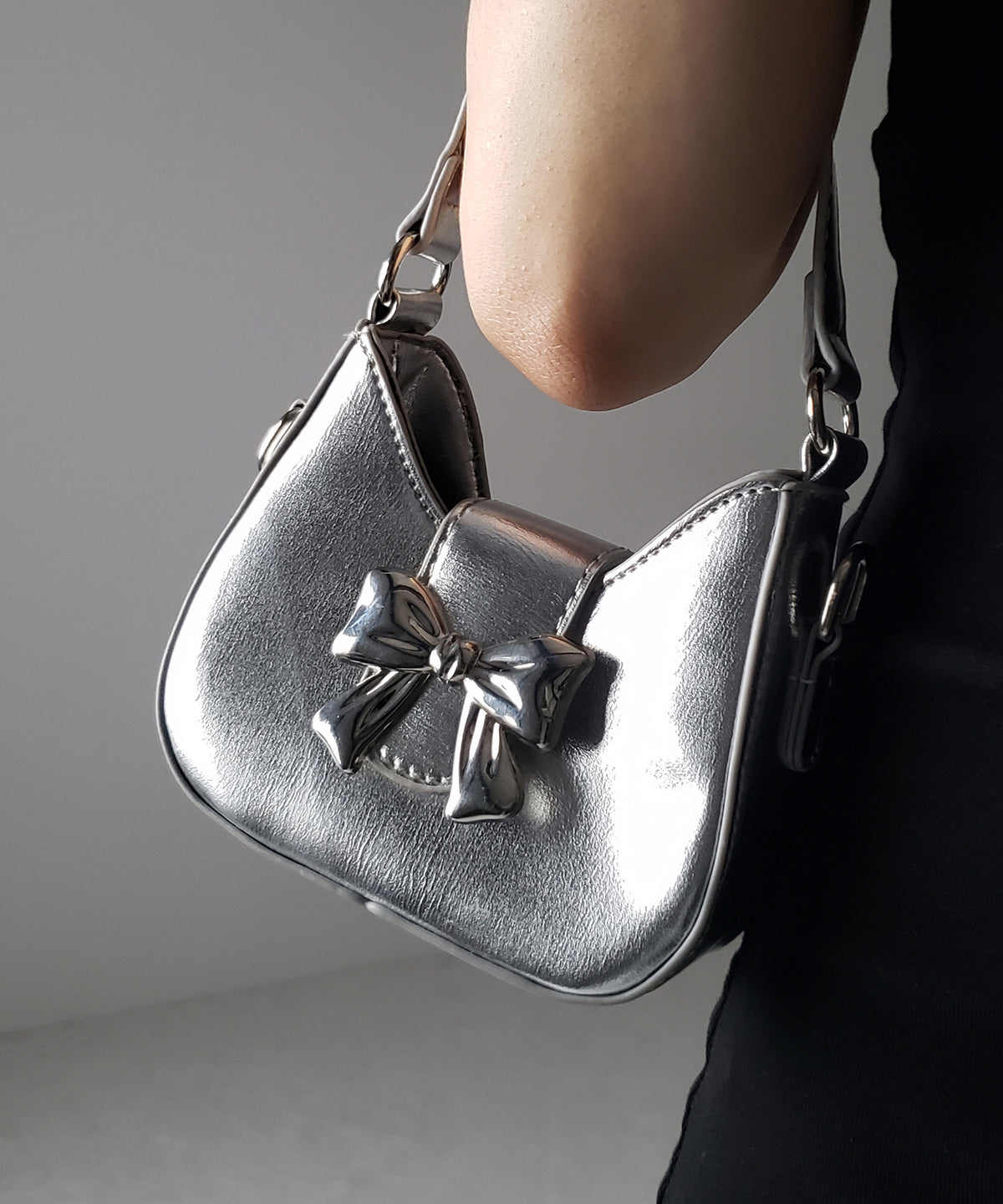 2color 】バックルリボンミニショルダーチェーンバッグ ／ buckle 