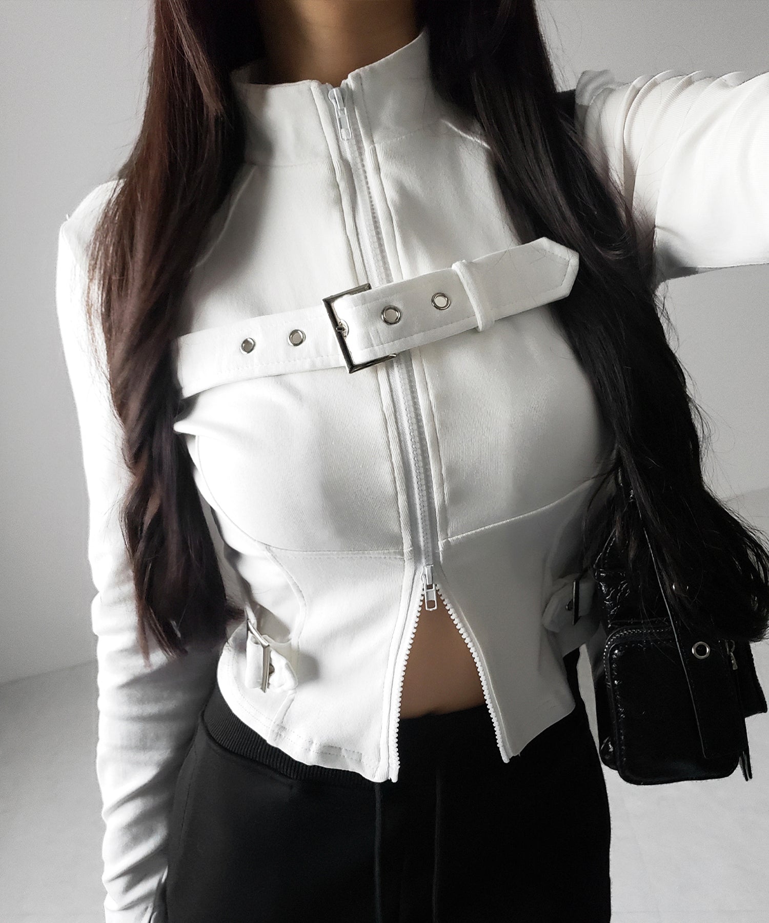 スタンドカラーベルテッドダブルジップスリムトップス ／ stand collar belted double zip slim tops