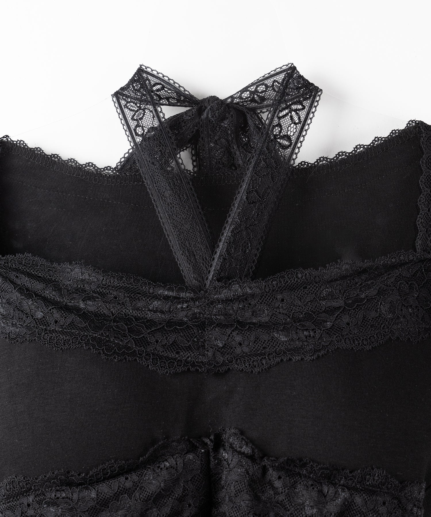 【 ２color ／ ２WAY 】クロスネックレースリボンスクエアカットソートップス ／ cross neck lace ribbon square cutsaw tops