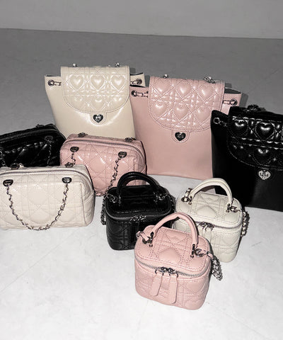 【 ショルダーストラップ付き２WAY 】キルティングスクエアチェーンショルダーミニバッグ / 2WAY quilted square chain shoulder mini bag