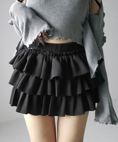 ティアードフリルカットソーミニスカート ／ tiered frill cut and sew mini skirt