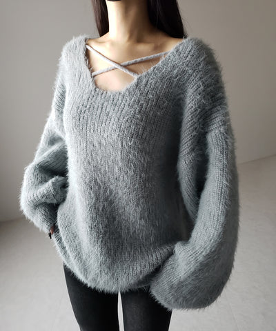 【 ５color 】クロスストラップカットアウトルーズシャギーニット