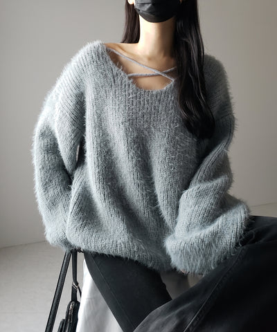 【 ５color 】クロスストラップカットアウトルーズシャギーニット