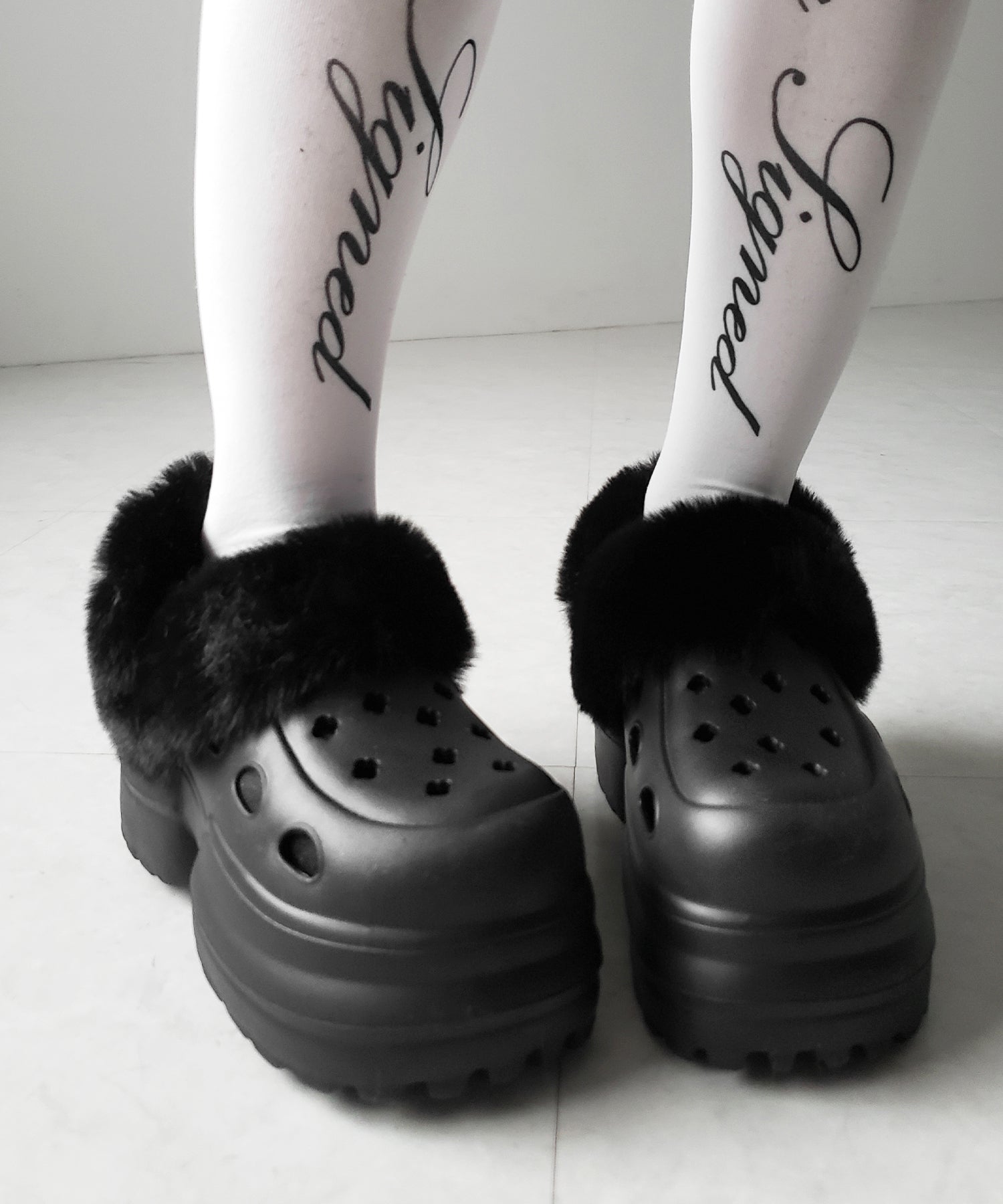フェイクファー厚底クロッグサンダル ／ Fake fur platform clog sandals