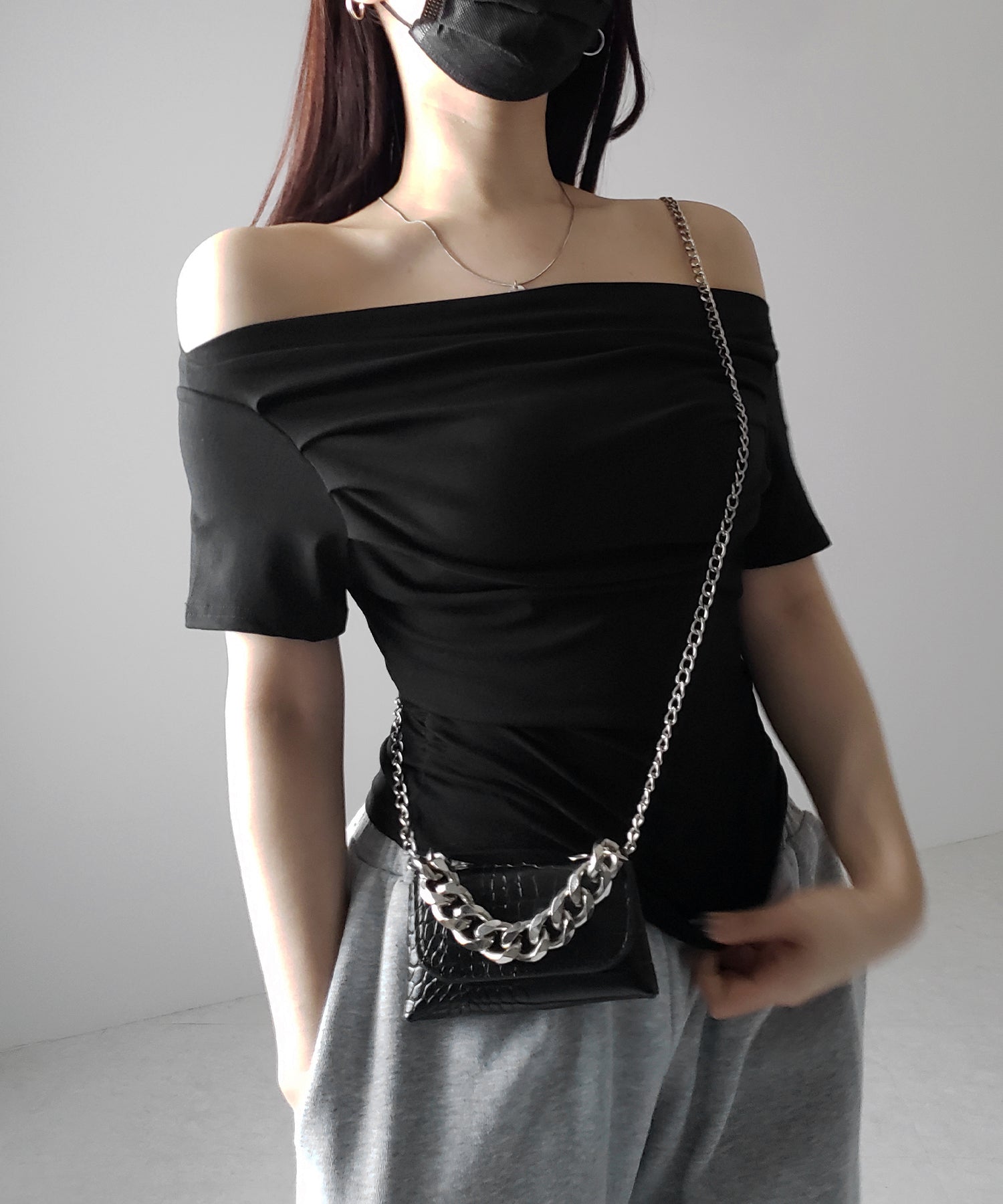 【 ３color 】半袖タックデザインドレープオフショルダートップス