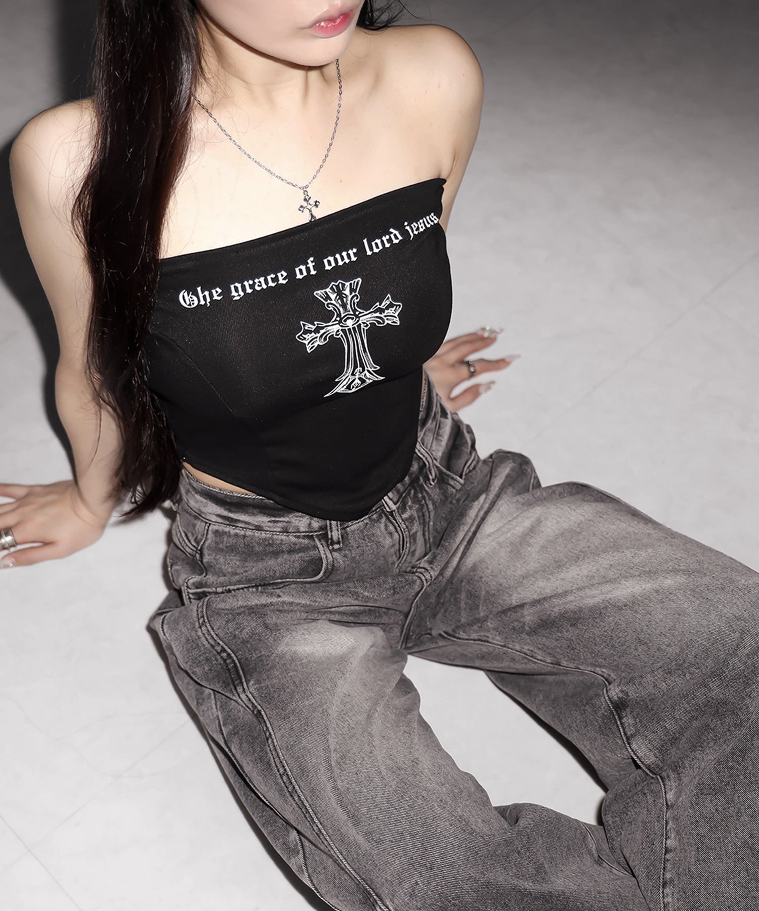 クロスグランジロゴベアトップス ／ cross grunge logo bare tops