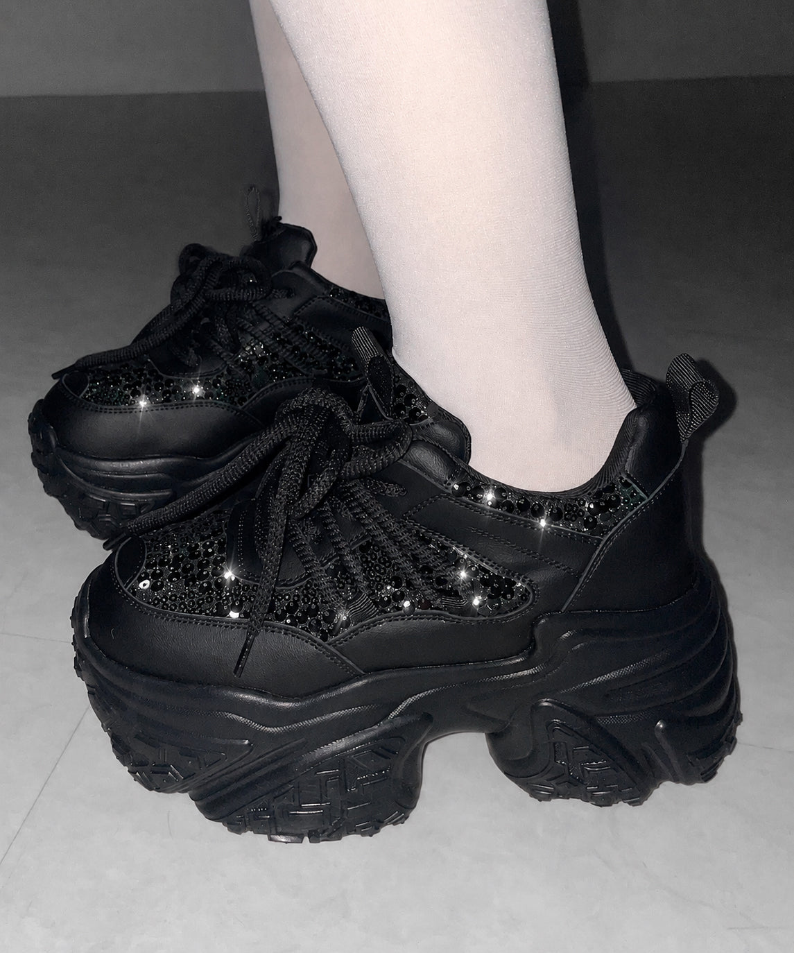 【 +10.5cm盛れ 】スパンコールレースアップ厚底スニーカー ／ +10.5cm spangle lace-up platform sneakers