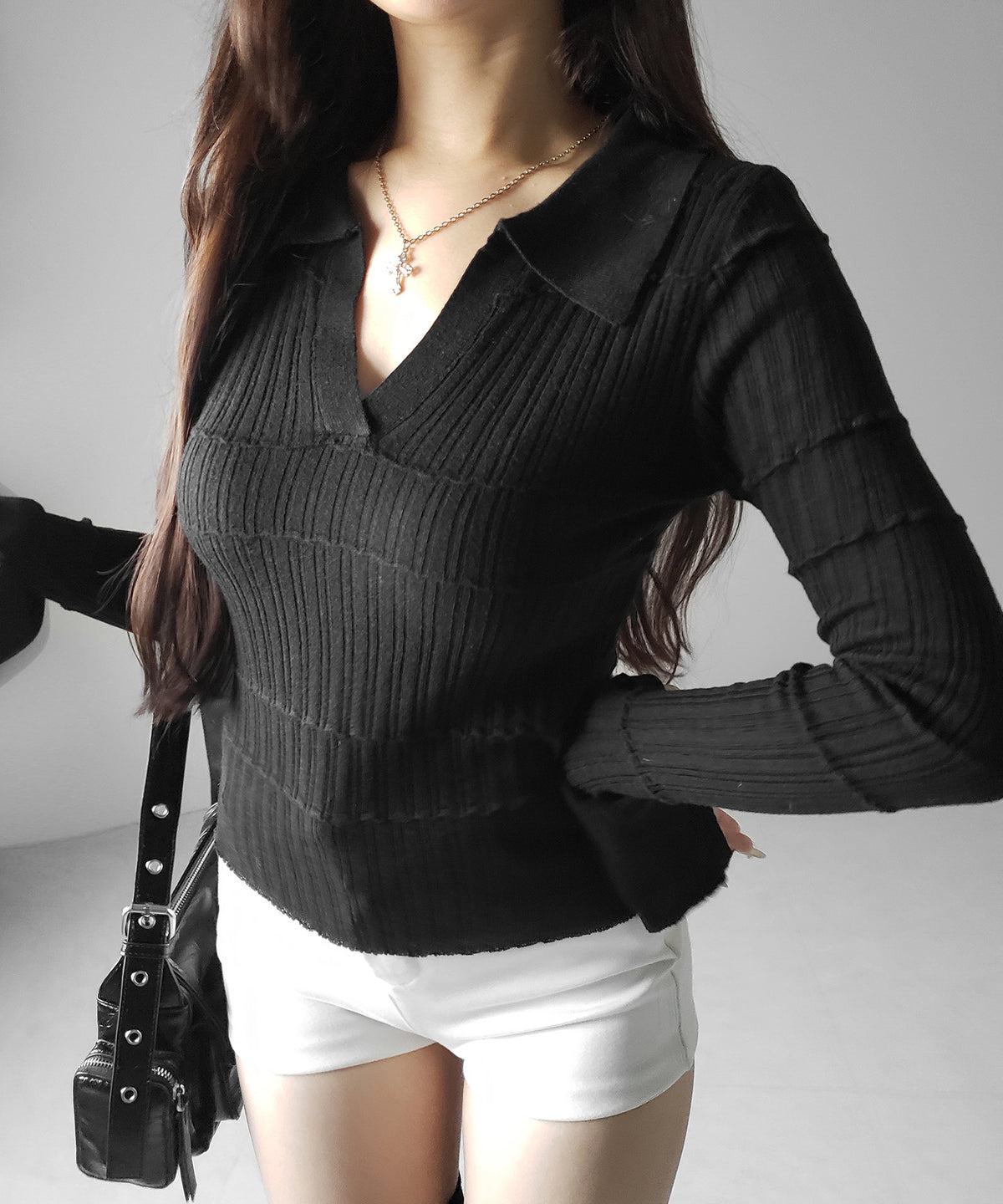 スキッパーネックスリムリブニットトップス ／ skipper neck slim rib knit tops