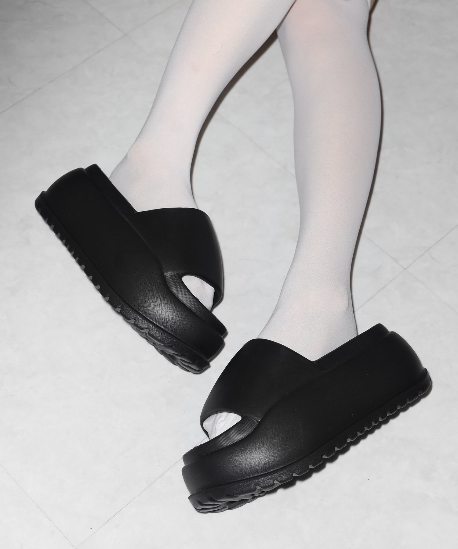 厚底ボリュームソールパフィースライドサンダル／platform volume sole puffy slide sandals