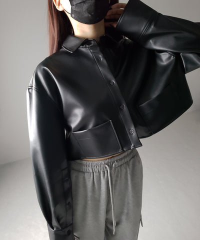 2color 】フェイクレザータックワイドスリーブショート丈シャツ 