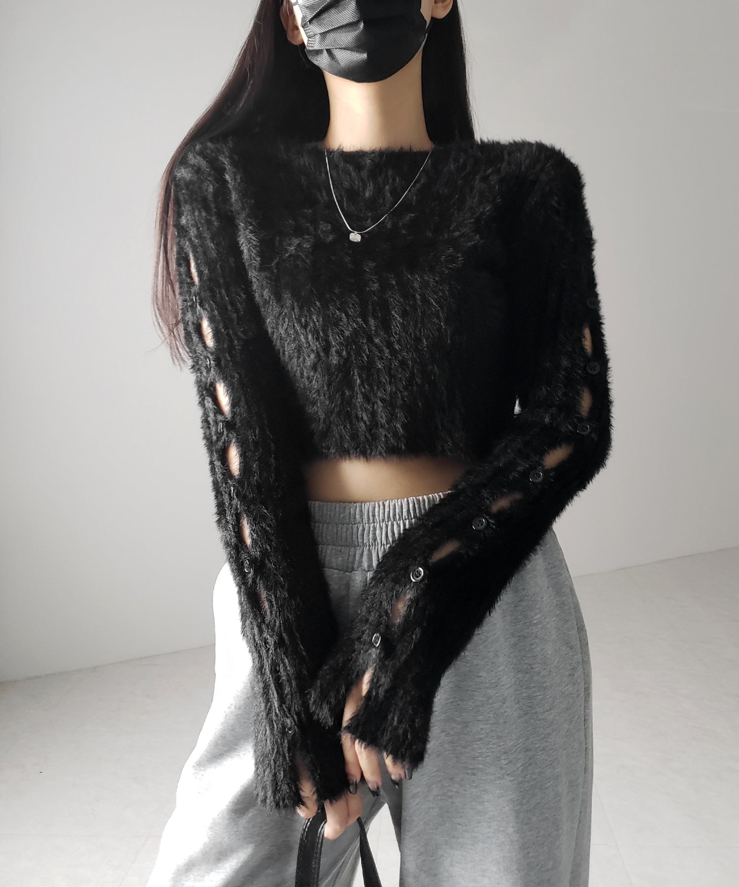 【 ３color 】カットアウトスリットスリーブショートシャギーニット ／ cutout slit sleeve short shaggy knit