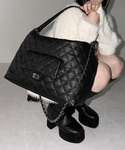 【 ショルダーストラップ付き２WAY 】キルティングスクエアトートショルダーバッグ / quilted square tote shoulder bag