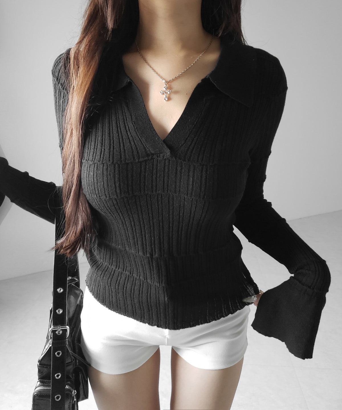 スキッパーネックスリムリブニットトップス ／ skipper neck slim rib knit tops