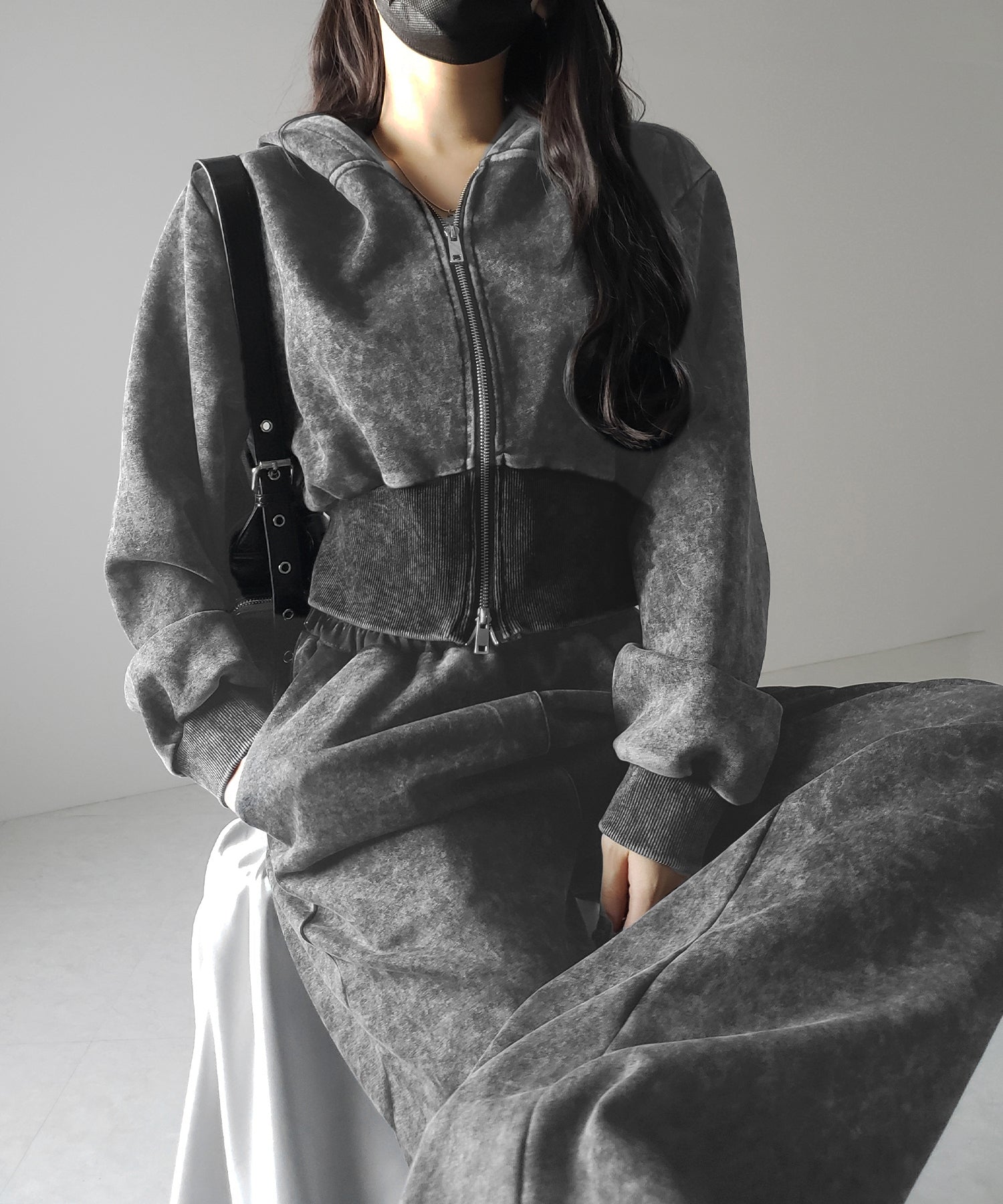 【 セットアップ 】ピグメントヴィンテージショートパーカー ＋ ワイドパンツ SET ／ pigment vintage short hoodie + wide pants SET