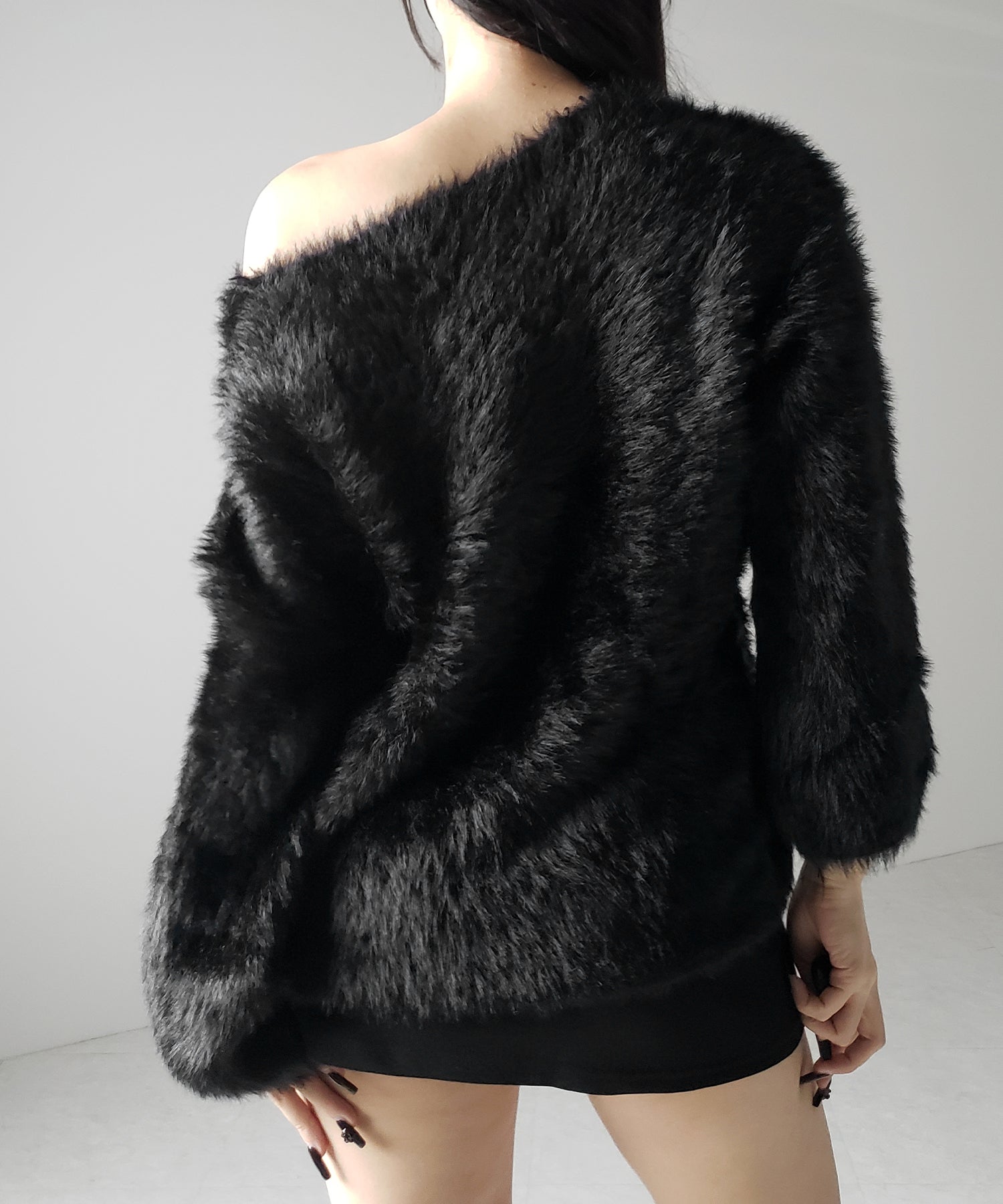 【 ３color 】ナナメストラップカットアウトシャギーニット ／ naname strap cutout shaggy knit