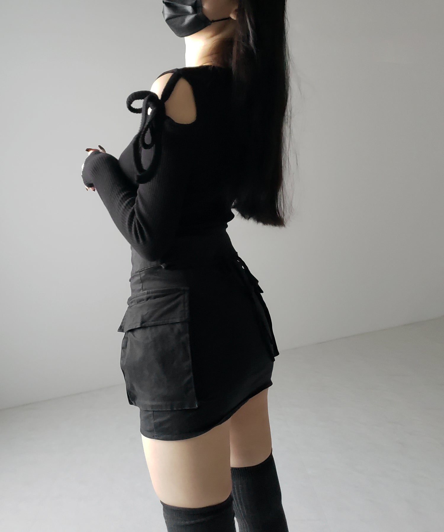 【 ３color 】カットアウトショルダーリボンリブトップス ／ Cut-out shoulder ribbon rib tops