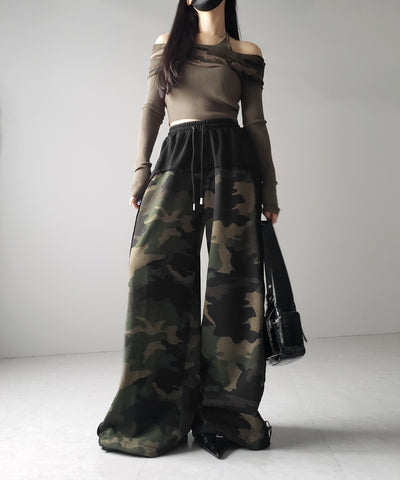 【 裾絞り可能２WAY 】カモフラドッキングミリタリーワイドスウェットパンツ ／ camouflage docking military wide sweat pants