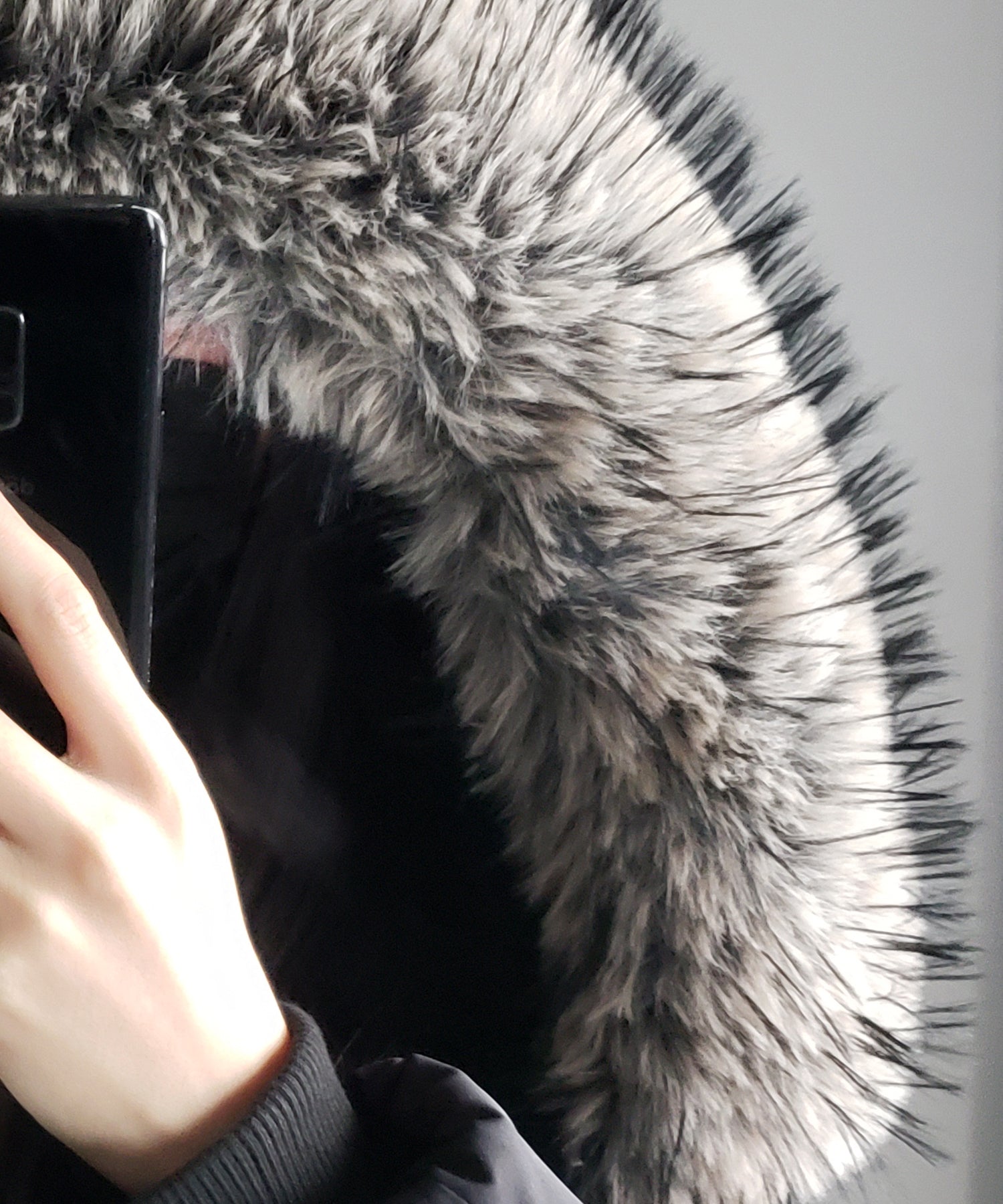 フェイクファーフーディビッグダウンジャケット ／ fake fur hoodie big down jacket