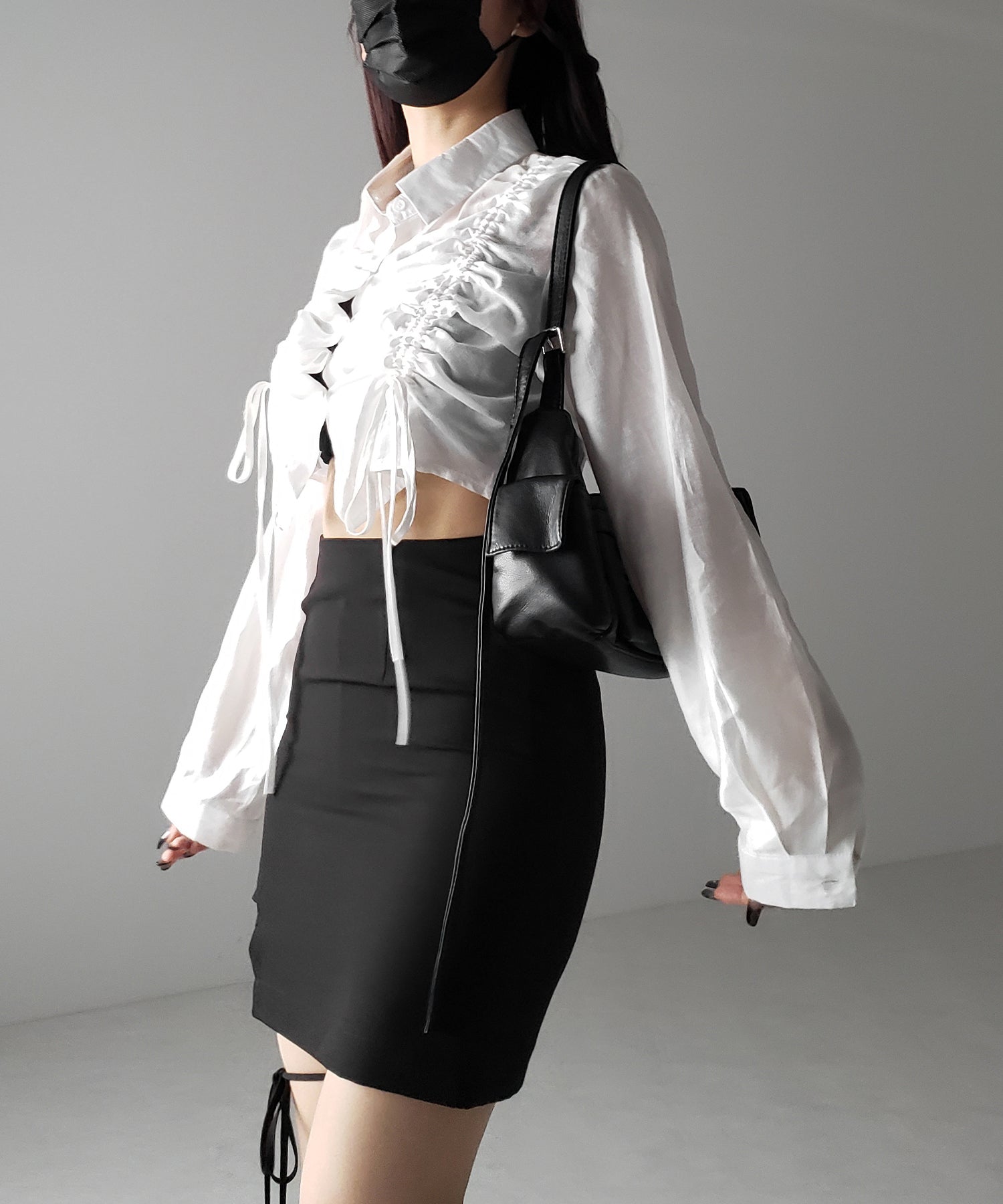 【 ２color 】クロスストラップサイドリボンミニスカート ／ cross strap side ribbon mini skirt