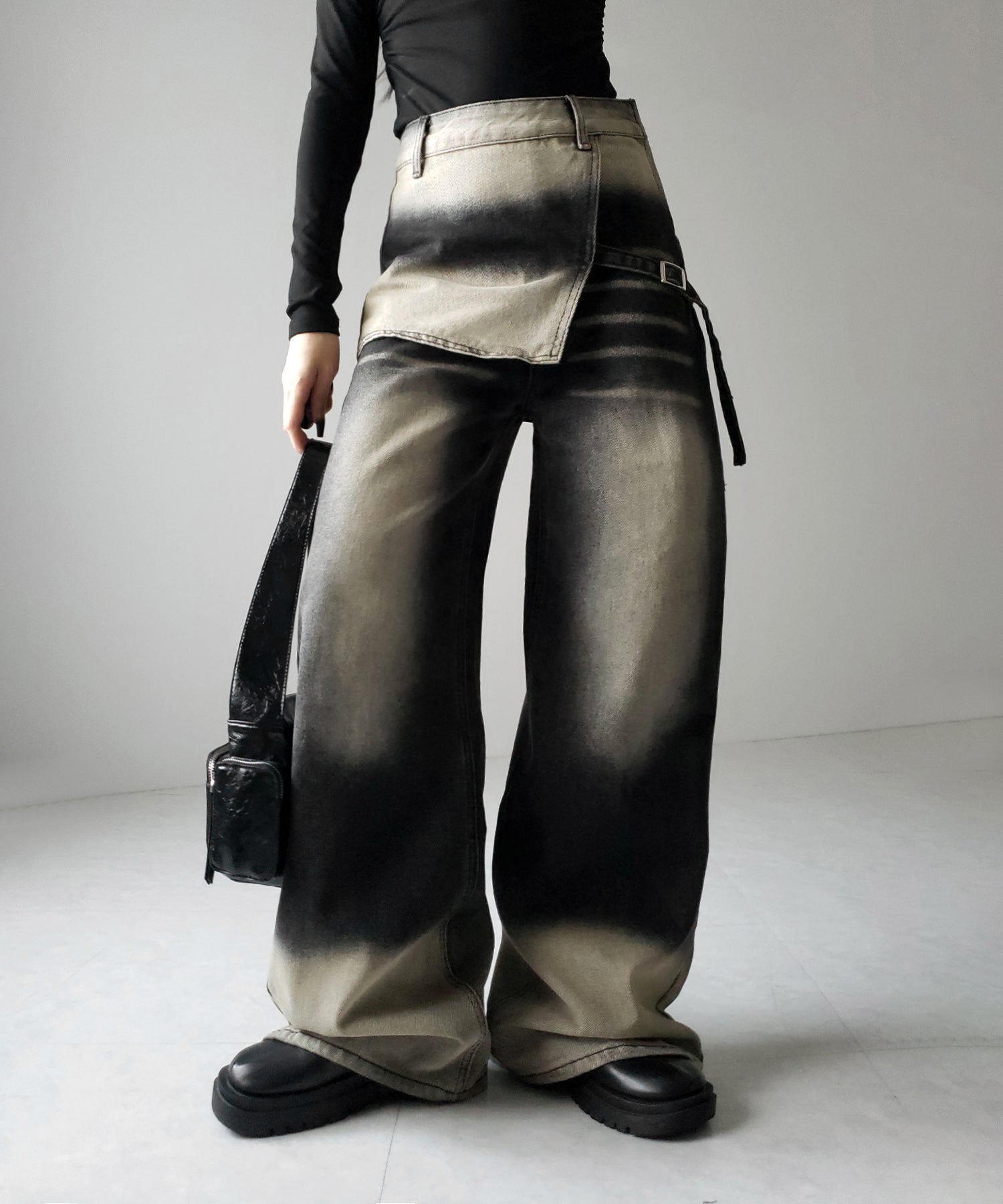 【 ２color ／４size 】ラップレイヤードバイカラーブリーチワイドデニム ／ wrap layered bicolor bleach wide denim